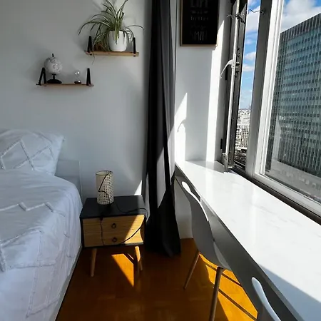 Privat bolig 2 Private Bedrooms, Montparnasse Station