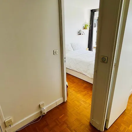 Privat bolig 2 Private Bedrooms, Montparnasse Station