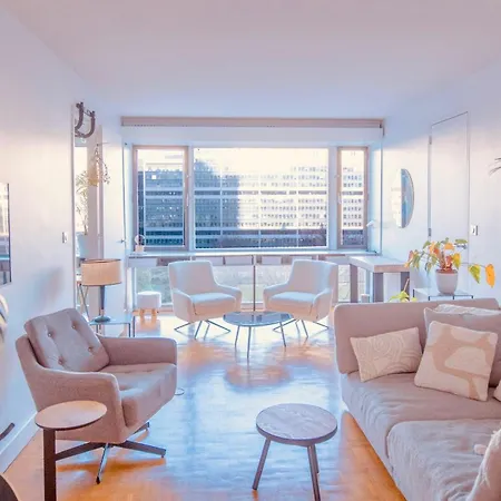 2 Private Bedrooms, Montparnasse Station Проживание в семье Париж