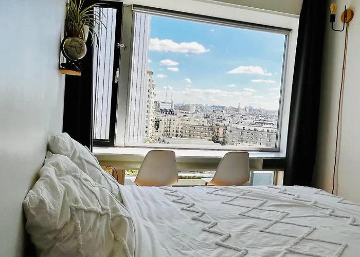 2 Private Bedrooms, Montparnasse Station 民宿 *